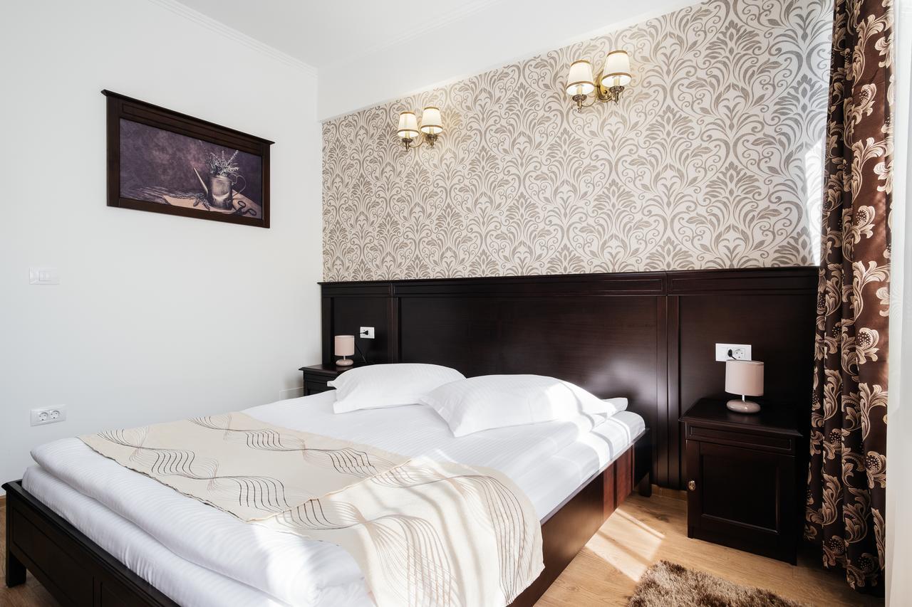 Hotel Turist Fălticeni Kültér fotó