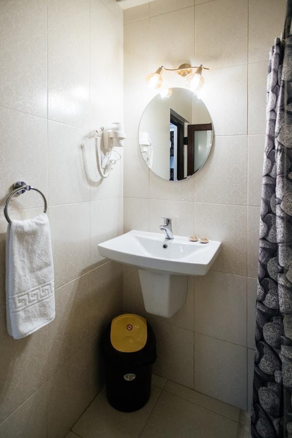 Hotel Turist Fălticeni Kültér fotó